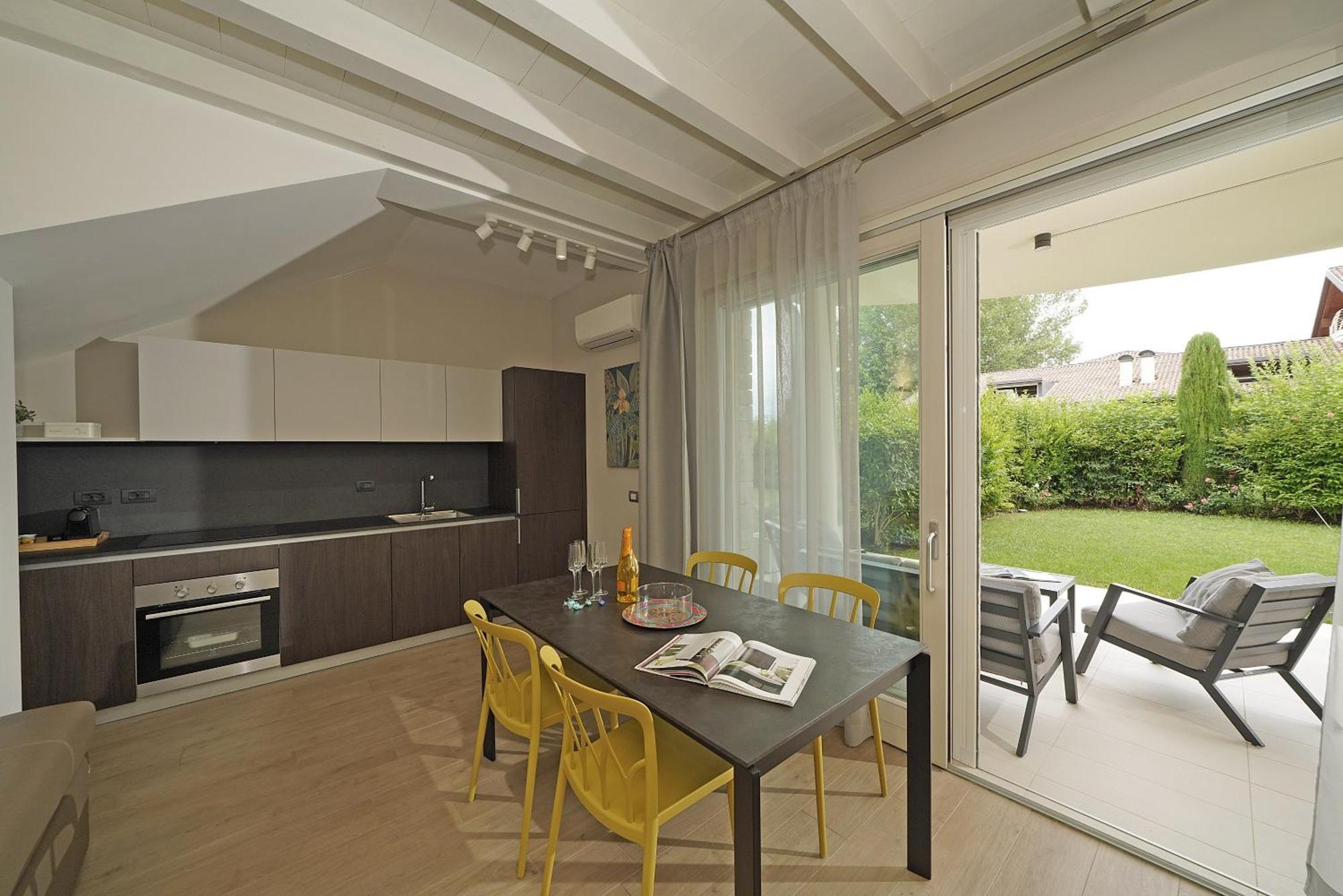 Alma Garda Home Sirmione Eksteriør bilde