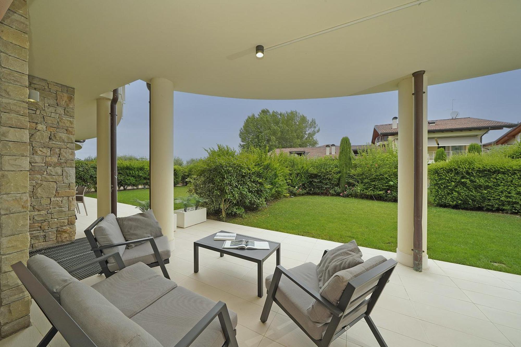 Alma Garda Home Sirmione Eksteriør bilde