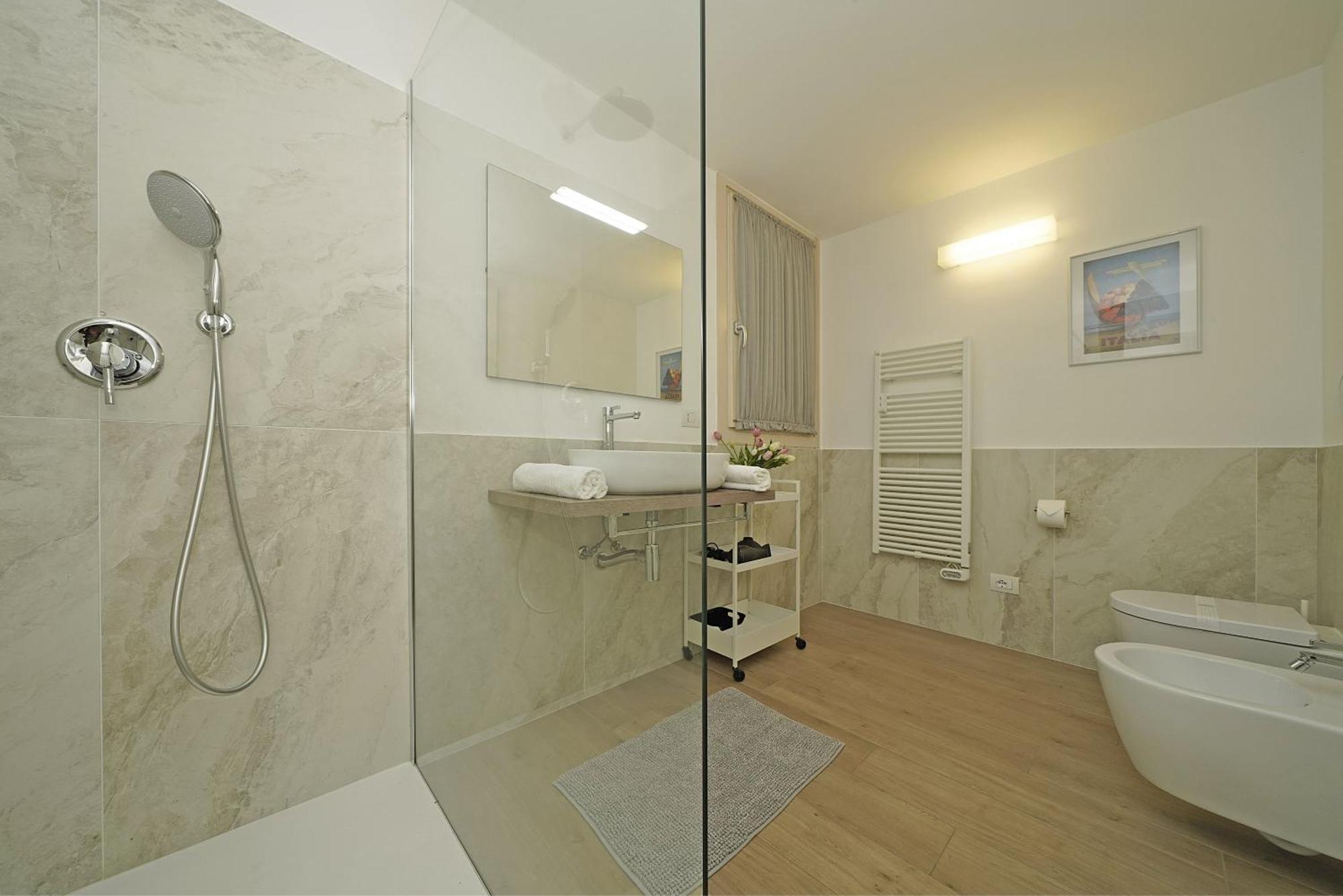 Alma Garda Home Sirmione Eksteriør bilde