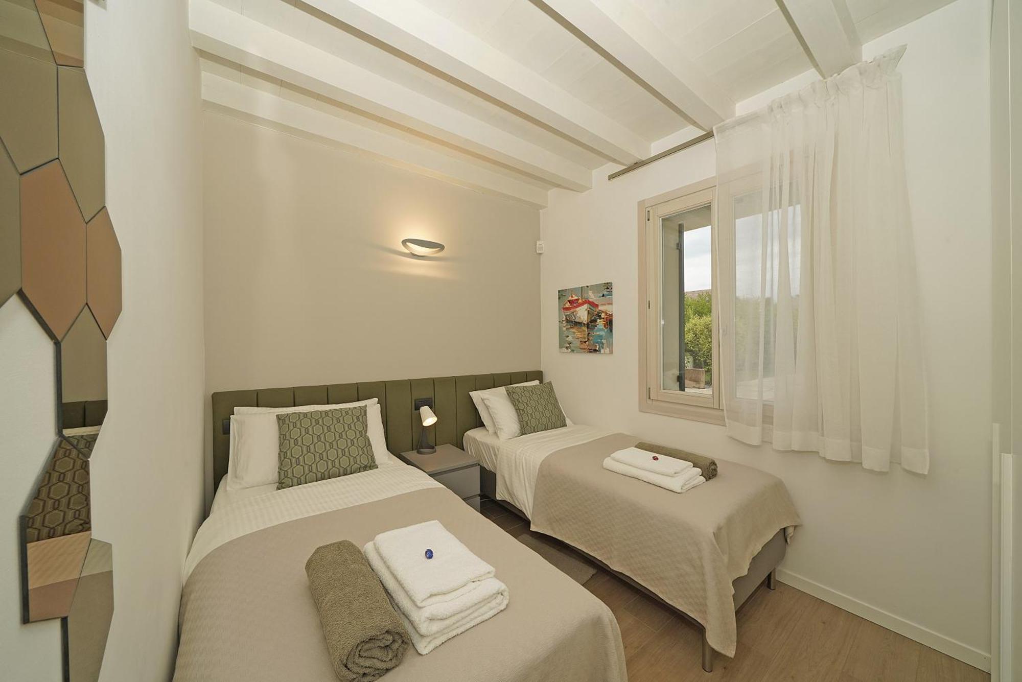 Alma Garda Home Sirmione Eksteriør bilde